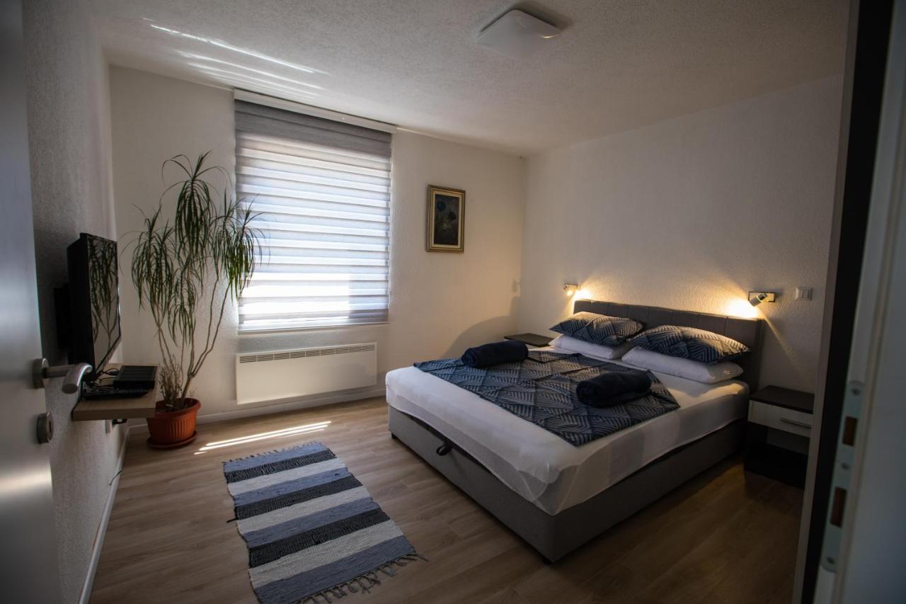 Apartment Salman SJJ Esterno foto