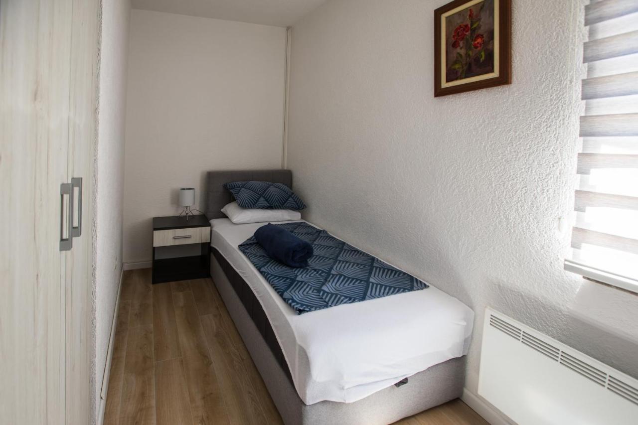 Apartment Salman SJJ Esterno foto